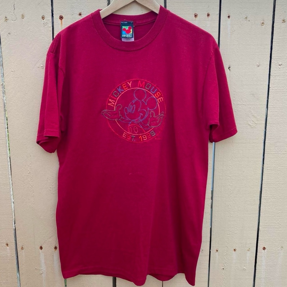 Vintage 90s Mickey Unlimited Embroided Logo Mickey Tshirt